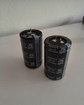 Super Condensatori elettrolitici 2.7 volt 500F