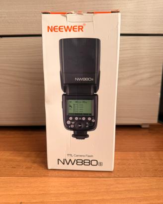 Flash Neewer NW880s