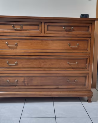 Cassettiera e comodini coordinati camera da letto