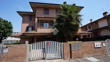 VILLA A SCHIERA A FORMIGINE