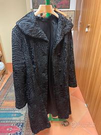Cappotto Vintage in Pelliccia di Persiano