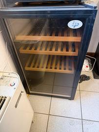 CANTINA FRIGO PER BOTTIGLIE DI VINO