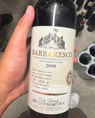 Vino rosso pregiato