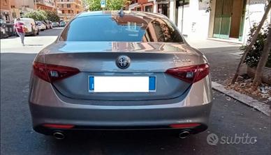Giulia AT8
