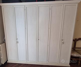 Armadio in Legno a 6 ante