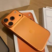 iPhone 17pro 258gb cosmic orange