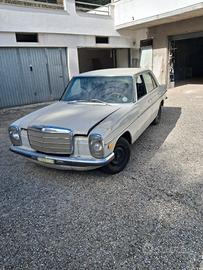 Mercedes grigia 220 d 1976