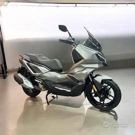 Sym ADX 300 91,05 LO PUOI RESTITUIRE, NON TI SPOST