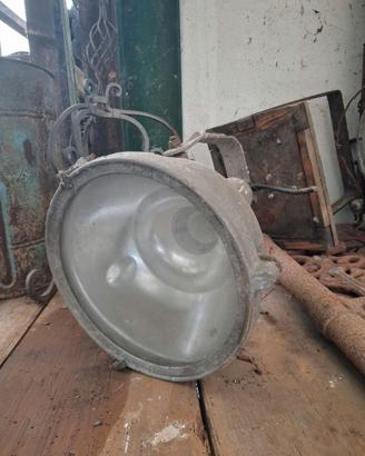 Lampada industriale vintage