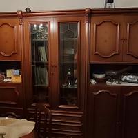 Soggiorno completo di tavolo 4 sedie e porta Tv