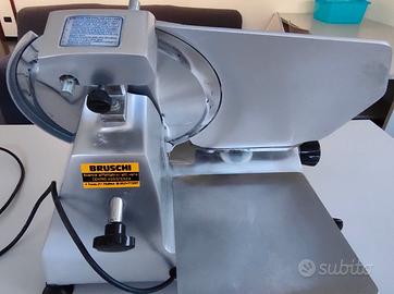 Affettatrice elettrica marca Bruschi lama 30 cm
