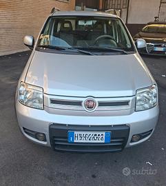 Fiat Panda 1.3 MJT 16V DPF 4x4 Climbing