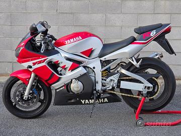 Yamaha YZF-R6 2000 iscritta FMI