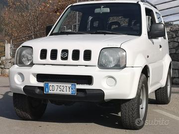 Suzuki Jimny 1.3i 4x4