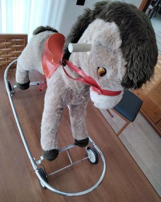 cavallino a dondolo con ruote estraibili anni 60