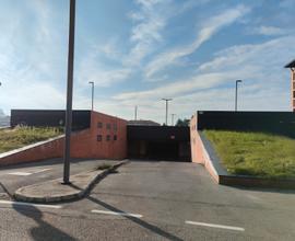 Garage ampio (uso auto + moto) o magazzino