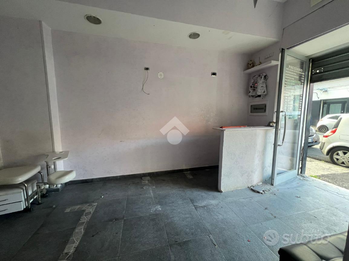NEGOZIO A NAPOLI - Altro