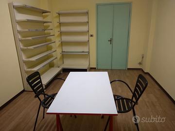 Laboratorio Deposito Magazzino