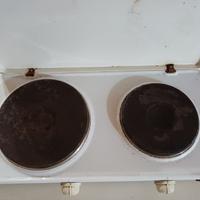 Fornetto elettrico con 2 piastre.