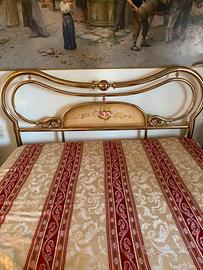 Letto matrimoniale