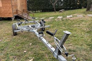 Carello barca cantiere