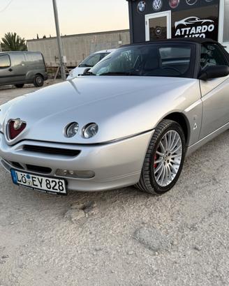 Alfa Romeo GTV Spider 2.0i 16V Twin Spark cat L