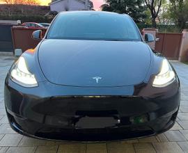 Tesla Model Y Long Range ( 4 ruote motrici)