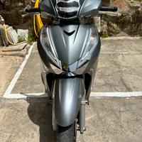 Honda SH 300