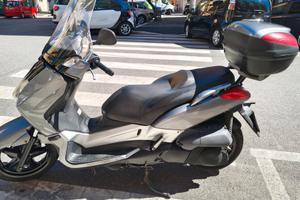 Scooter YAMAHA X-MAX 250