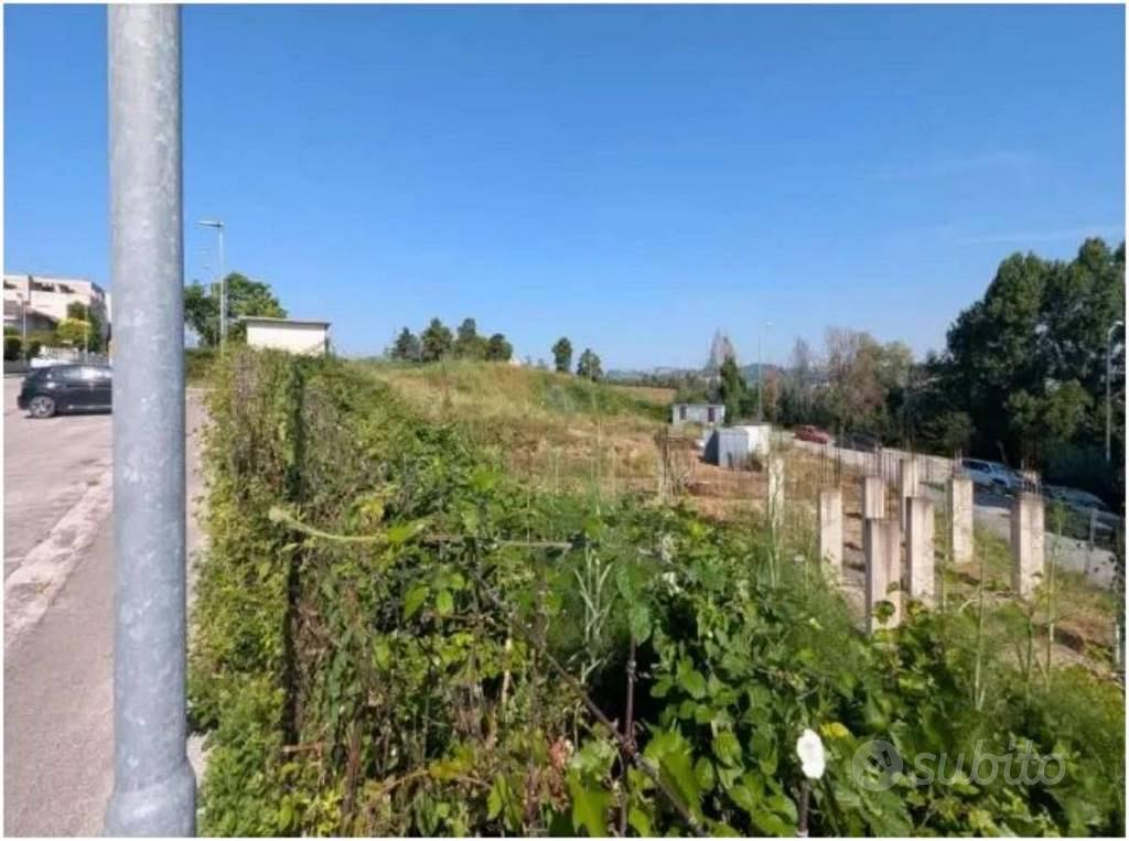Immobile in asta di 2240 m² a Corridonia - Altro