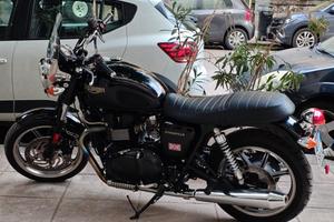 Triumph Boneville SE (special edition)