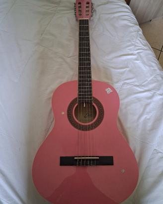chitarra 3/4 con portachitarra e plettro