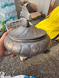 Zuppiera Portaoggetti in Peltro Lavorato Vintage