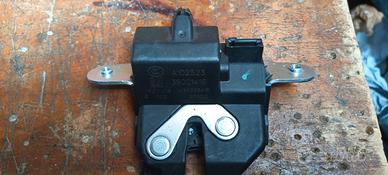 Serratura portellone posteriore Opel Corsa