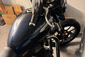 Royal Enfield Meteor 350 Stellar 950 Km e kit GiVi