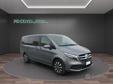 Mercedes V 300 D Executive 4Matic.PEDANA DISABILI.