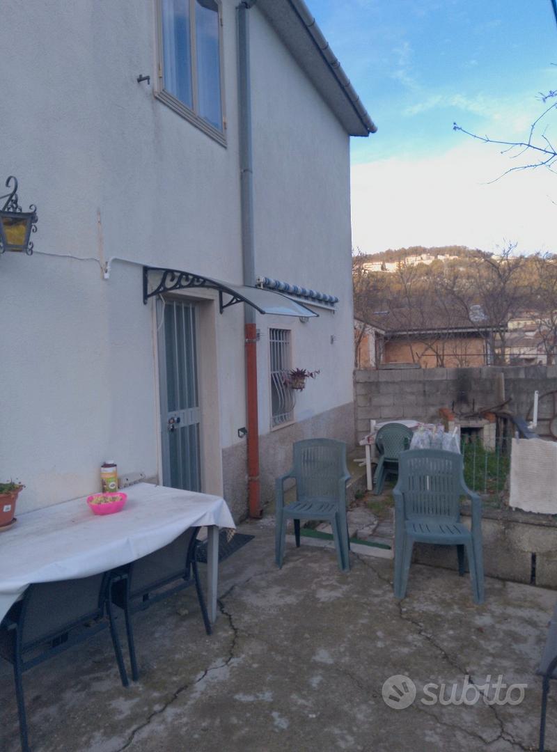 Casa indipendente con terreno e giardino - Vista 3