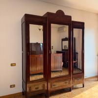 armadio antico in ciliegio 