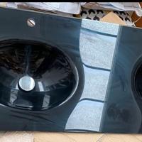 Lavello doppio e specchio