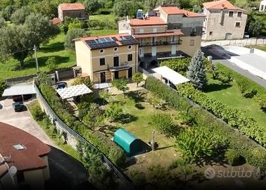 Villa con giardino a Vallo della Lucania(Sa)