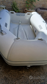 Tender Arimar con fuoribordo