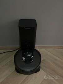 Roomba I7+