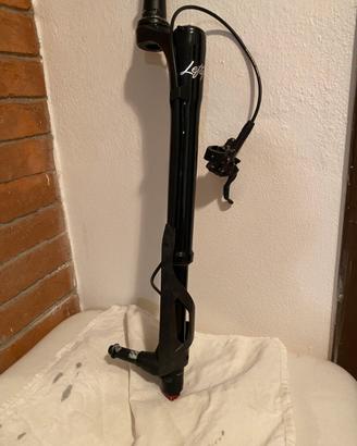 Forcella in alluminio Lefty Ocho nuova