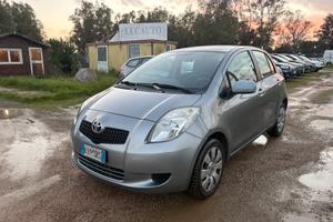 TOYOTA YARIS 1.0 69CV ANNO 2007 ADATTA NEOPATENTAT