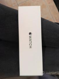 Apple watch SE 40mm con due cinturini