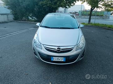 Opel Corsa 1.2 3 porte 2013 SOLAMENTE 49.000 KM