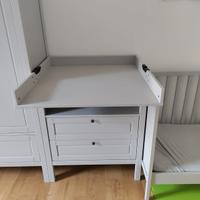 Cassettiera con fasciatoio