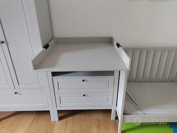 Cassettiera con fasciatoio