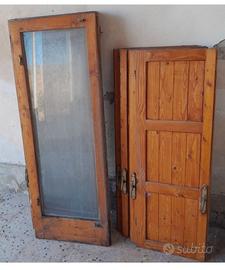5  finestre usate, in legno.