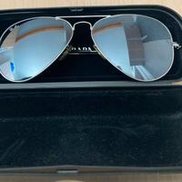 Occhiali “Ray-Ban”